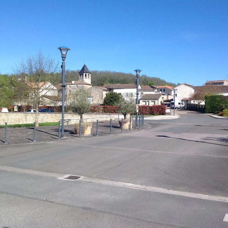Villa Les Pierrottes Mornac Exterior foto