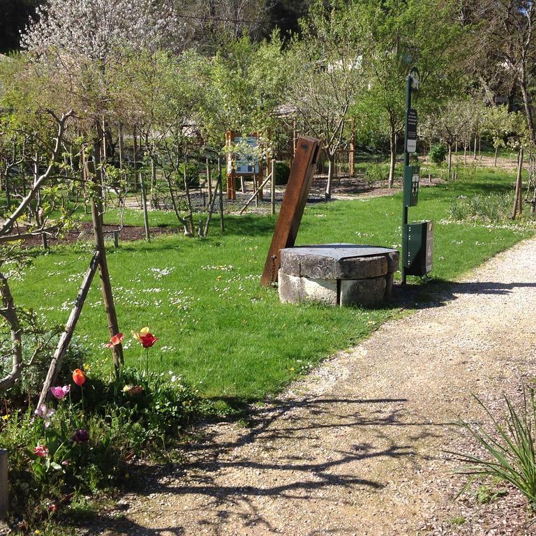 Villa Les Pierrottes Mornac Exterior foto